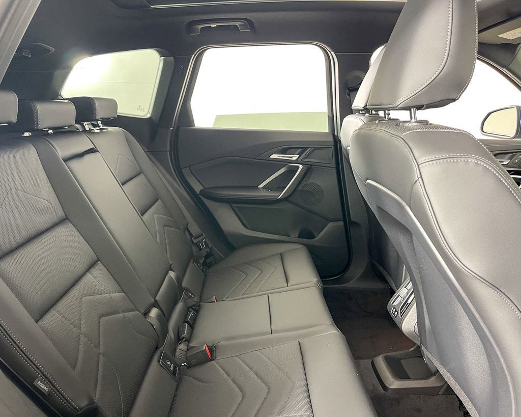 Thumbnail: 2025 BMW X1 - 30