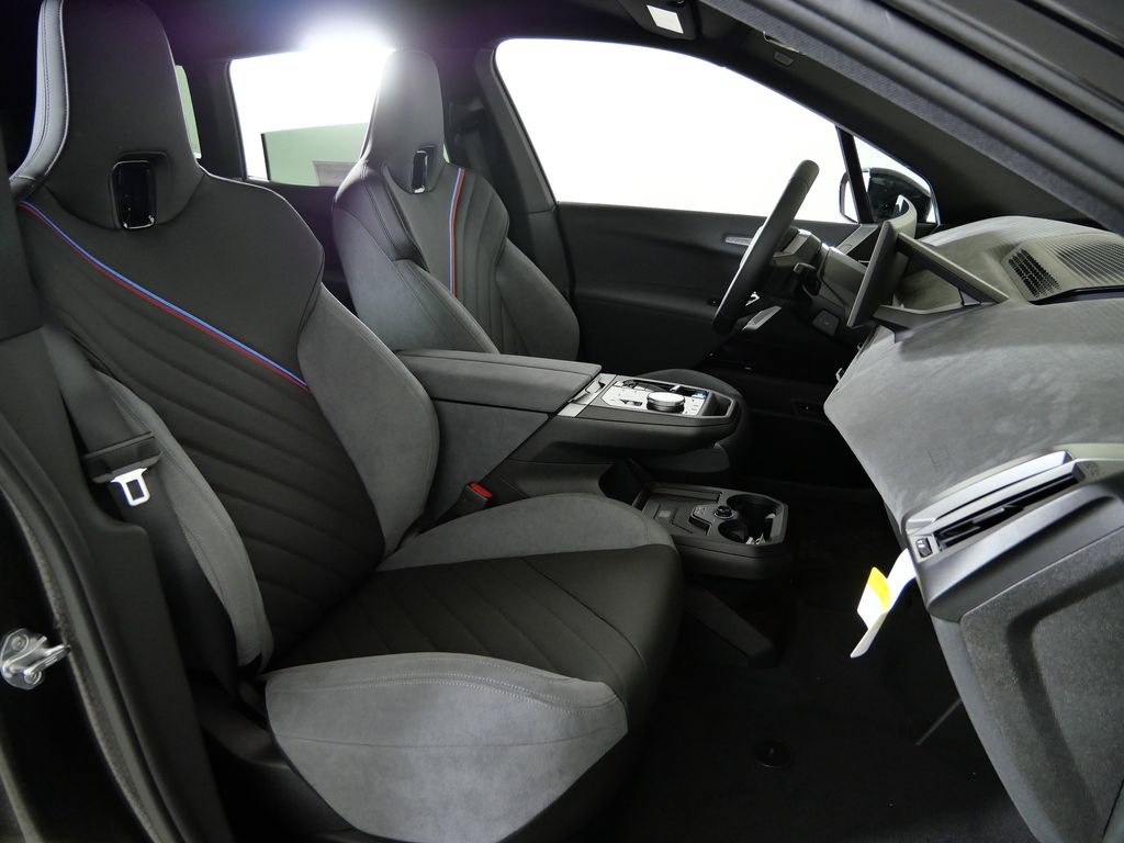Thumbnail: 2026 BMW iX - 22