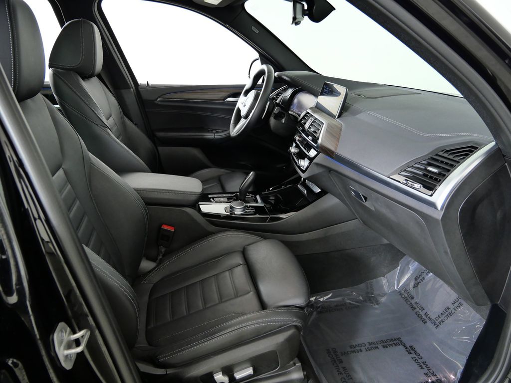 Thumbnail: 2021 BMW X3 - 21