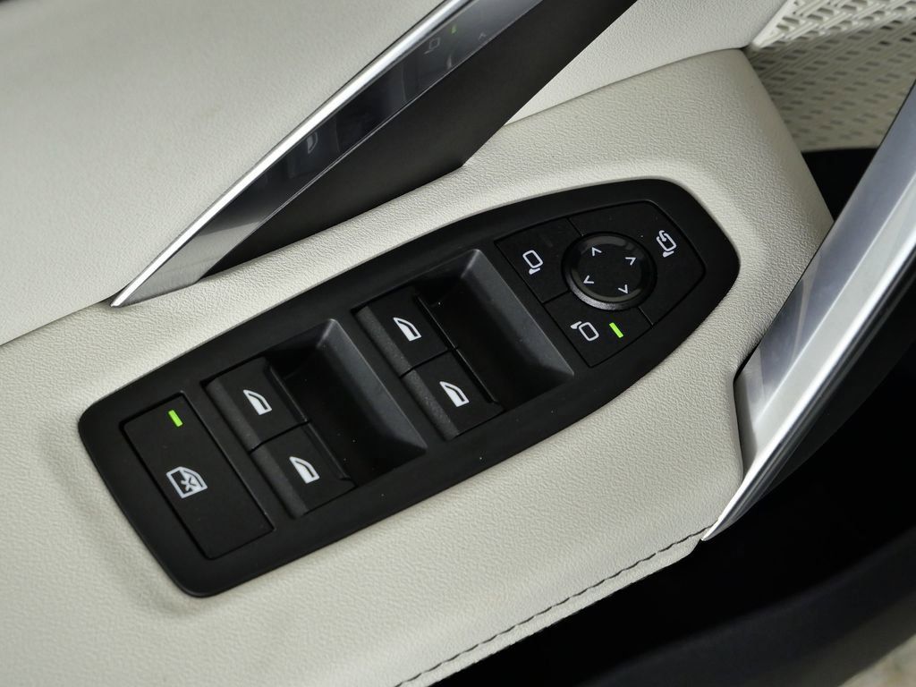 Thumbnail: 2026 BMW X1 - 36