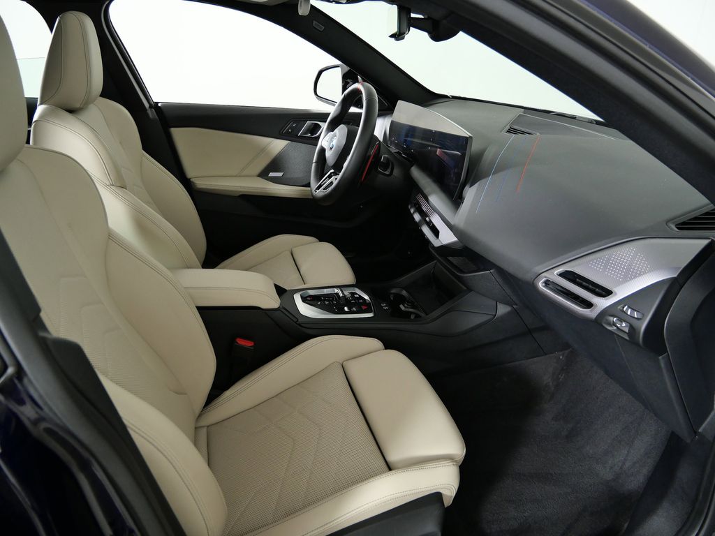 Thumbnail: 2025 BMW 2 Series - 23