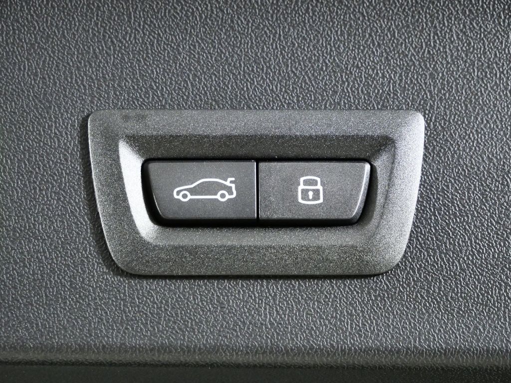 Thumbnail: 2026 BMW X3 - 26