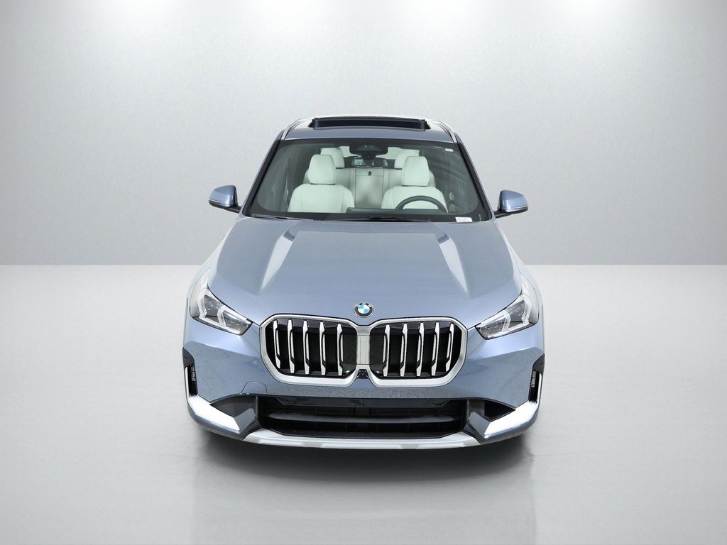 Thumbnail: 2026 BMW X1 - 16