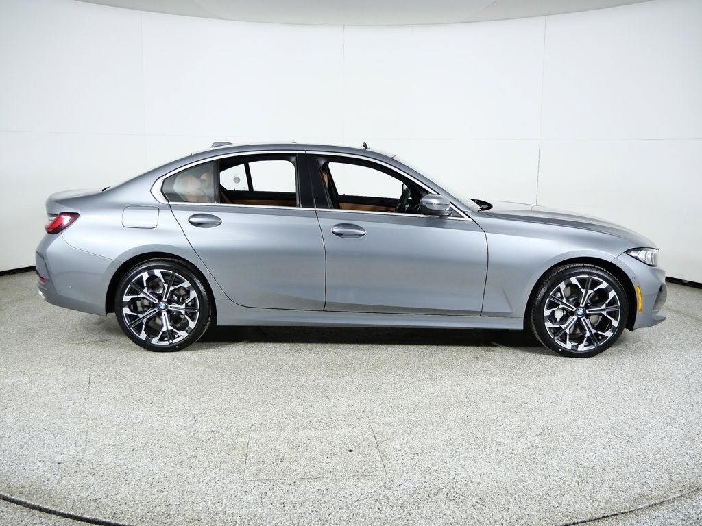 Thumbnail: 2026 BMW 3 Series - 8