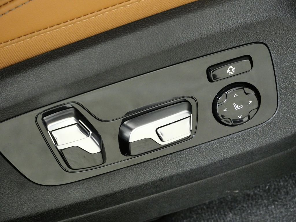 Thumbnail: 2026 BMW X5 - 24