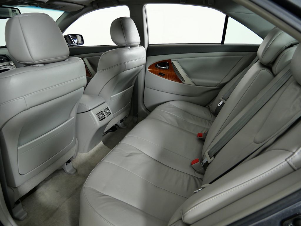 Thumbnail: 2011 Toyota Camry - 29