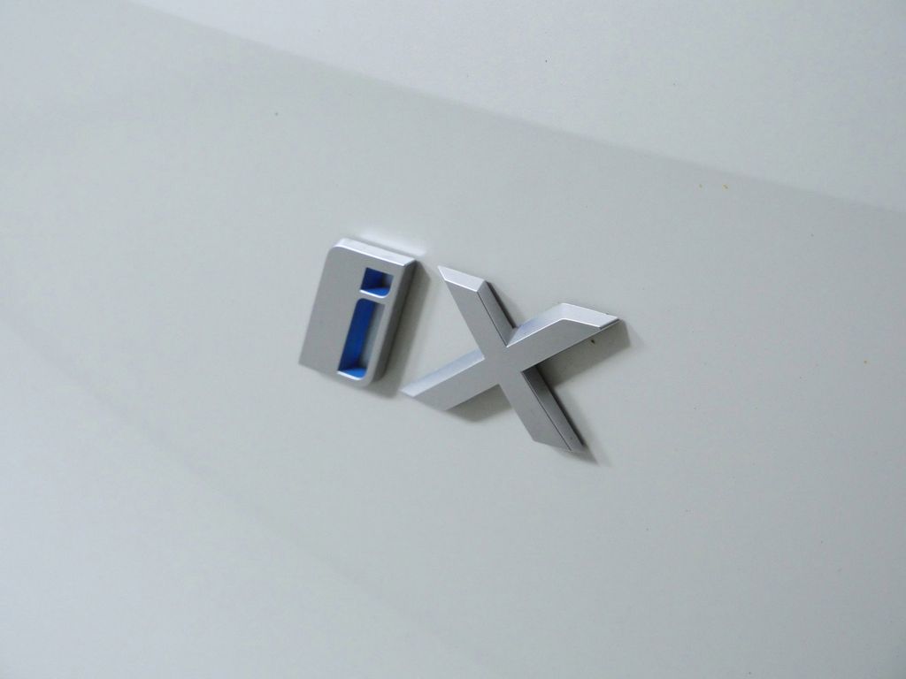 Thumbnail: 2024 BMW iX - 15