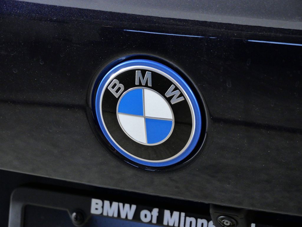 Thumbnail: 2026 BMW X5 - 11