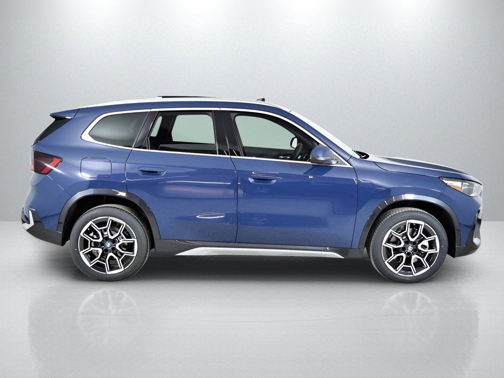 Thumbnail: 2026 BMW X1 - 9