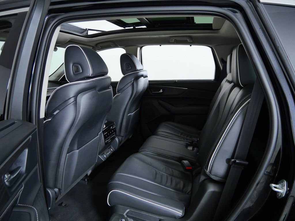 Thumbnail: 2024 Acura MDX - 27
