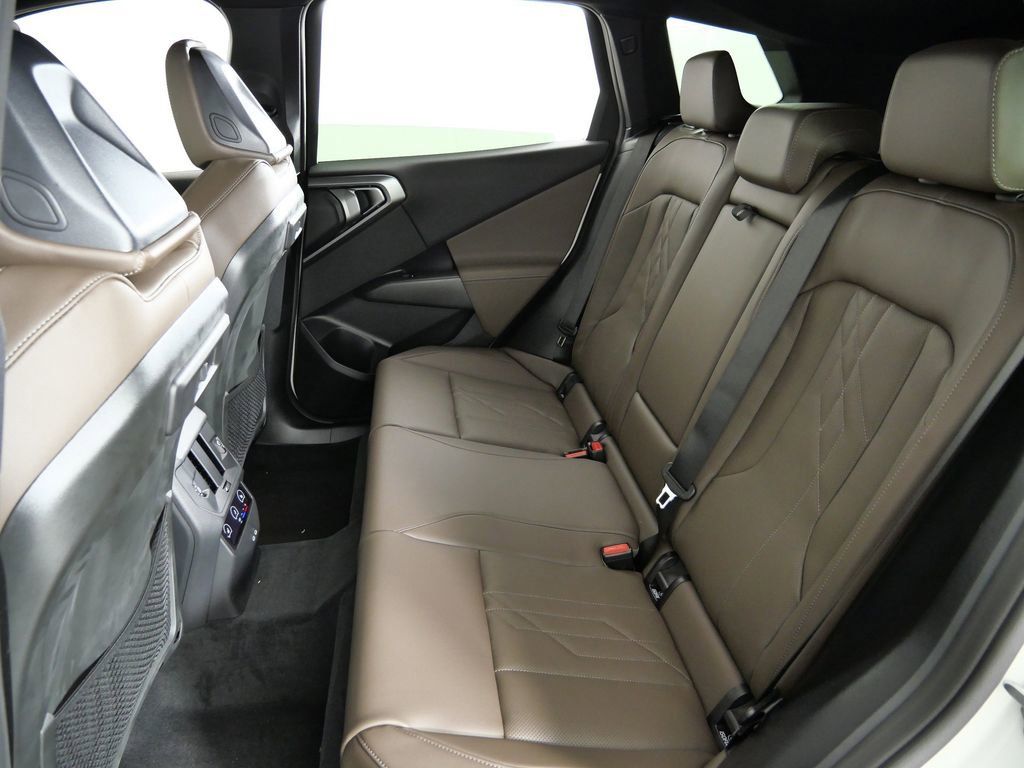 Thumbnail: 2026 BMW X3 - 31