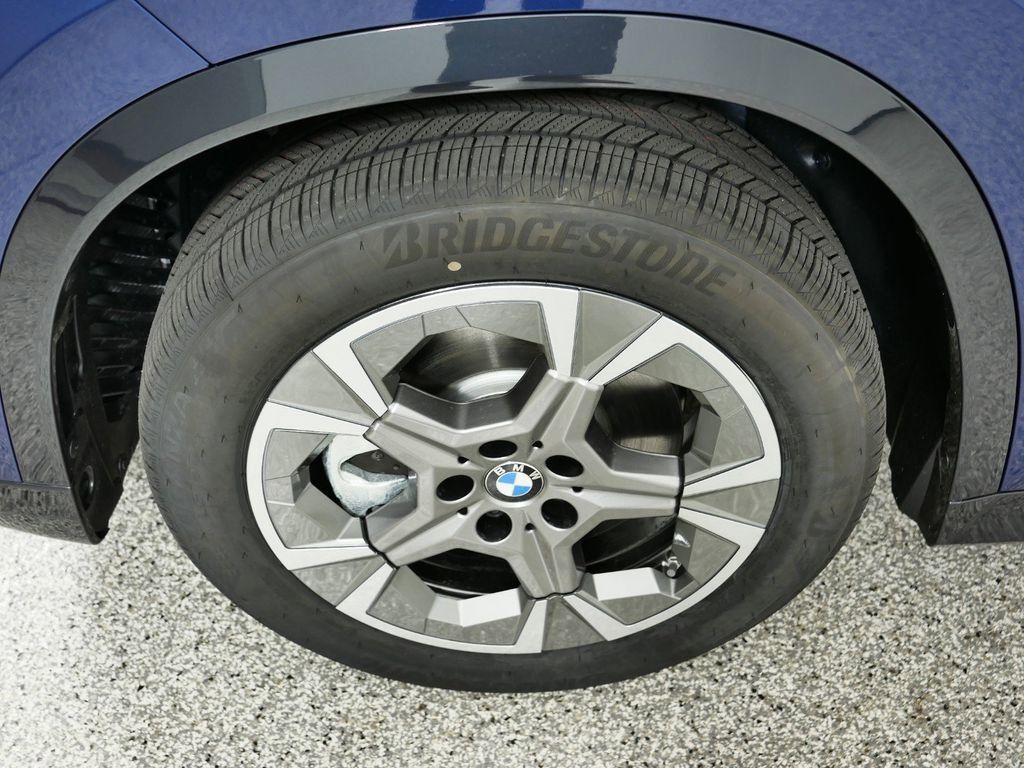 Thumbnail: 2025 BMW X1 - 20