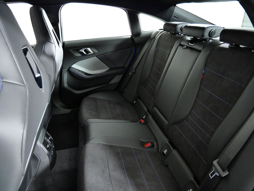 Thumbnail: 2026 BMW 2 Series - 30