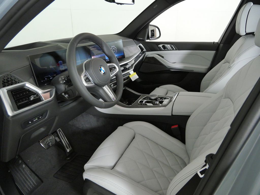 Thumbnail: 2026 BMW X5 - 35