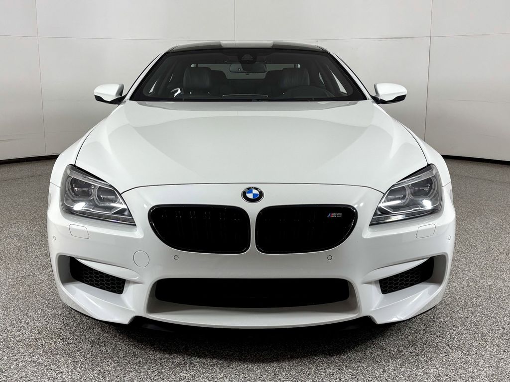 Thumbnail: 2015 BMW M6 - 3