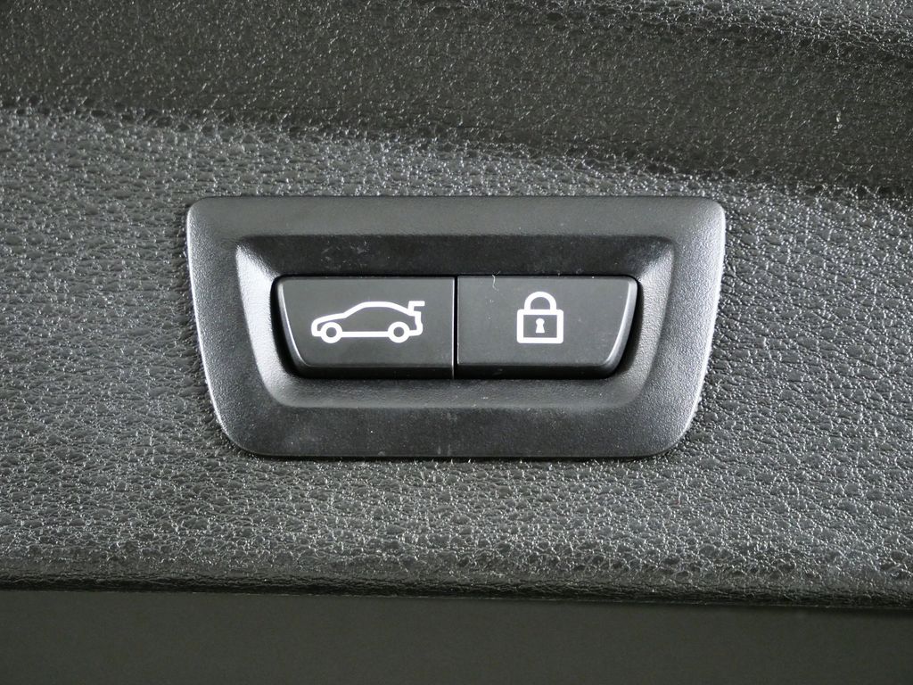 Thumbnail: 2020 BMW X2 - 29