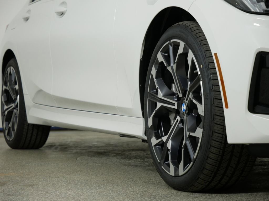 Thumbnail: 2025 BMW 3 Series - 7