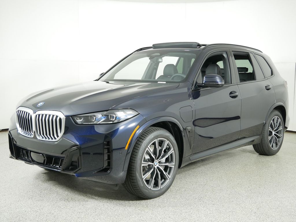 Thumbnail: 2026 BMW X5 - 1