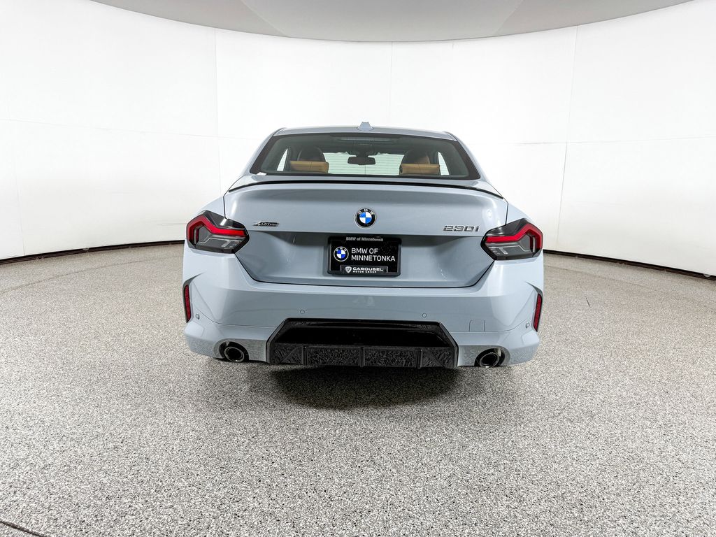 Thumbnail: 2025 BMW 2 Series - 12