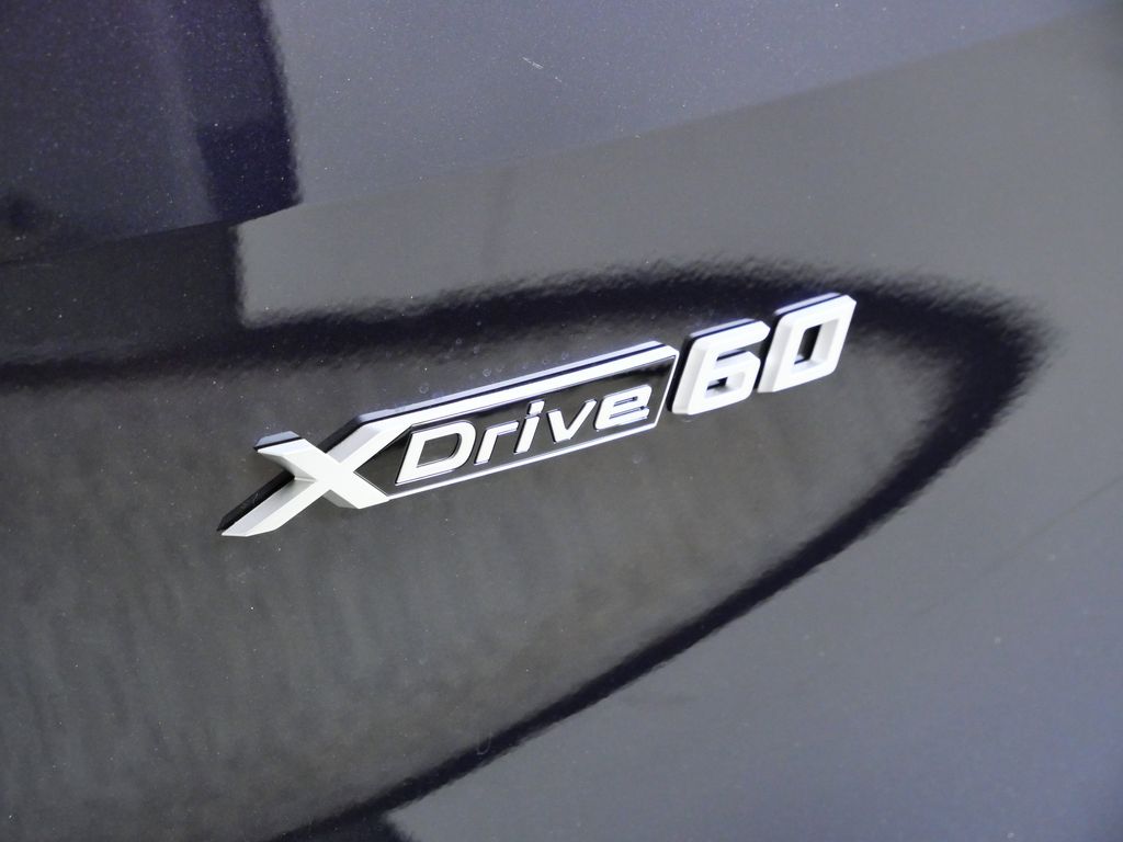 Thumbnail: 2026 BMW iX - 12