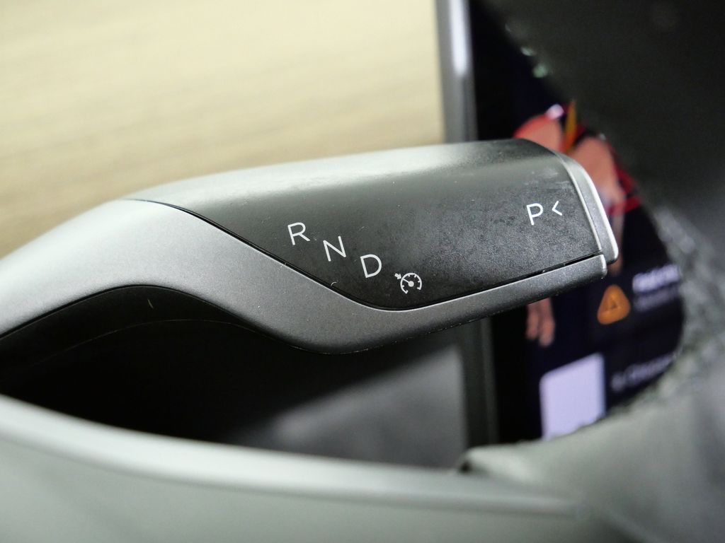 Thumbnail: 2022 Tesla Model Y - 48