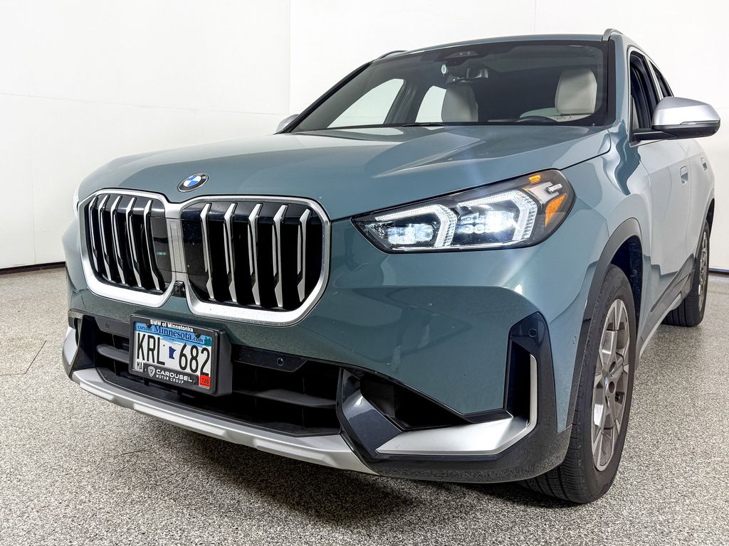 Thumbnail: 2023 BMW X1 - 5