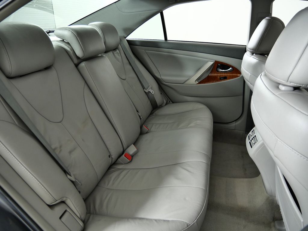 Thumbnail: 2011 Toyota Camry - 26