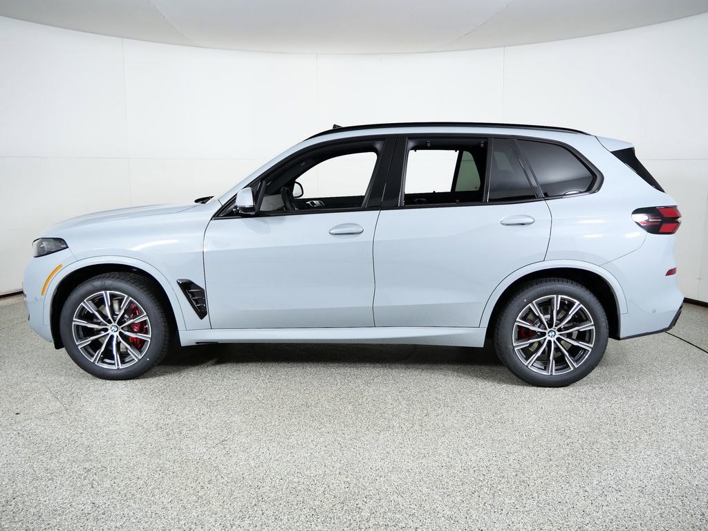 Thumbnail: 2026 BMW X5 - 17