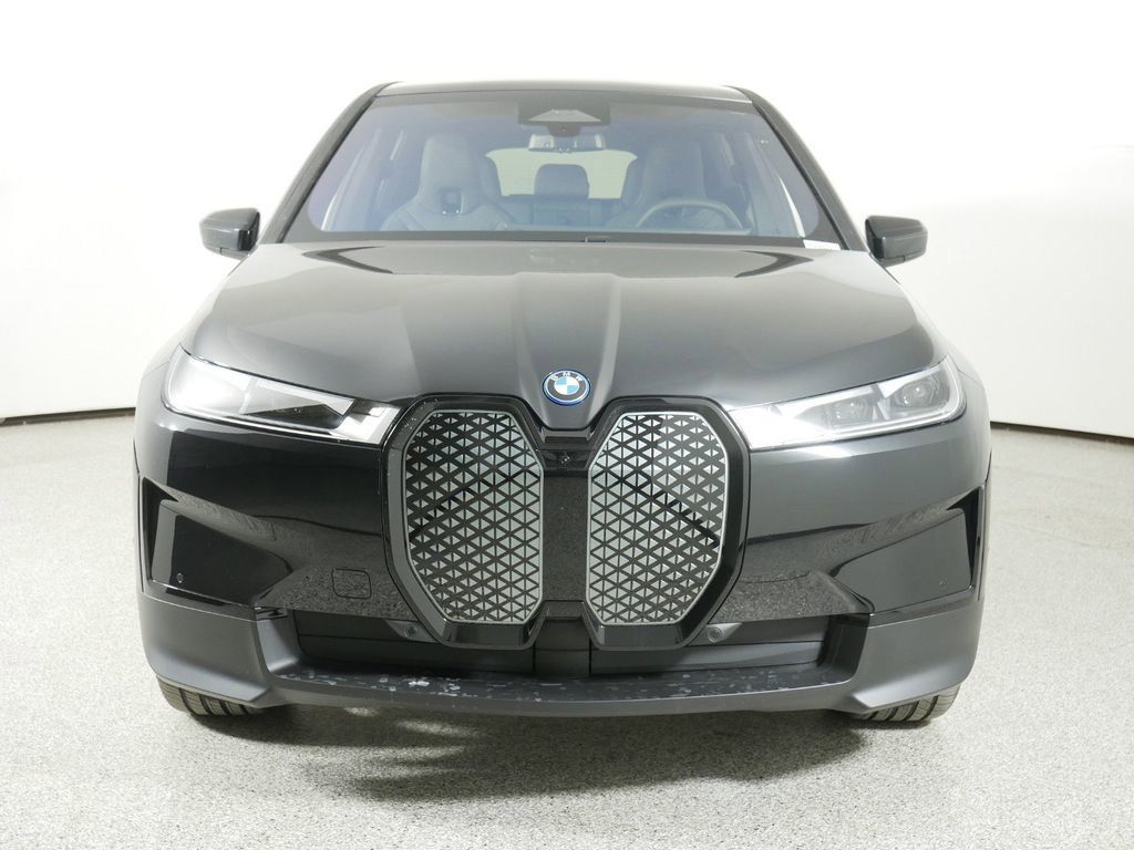Thumbnail: 2025 BMW iX - 6