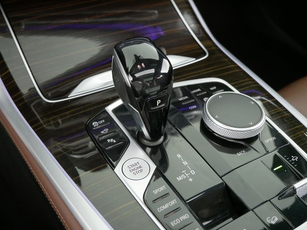Thumbnail: 2021 BMW X7 - 43