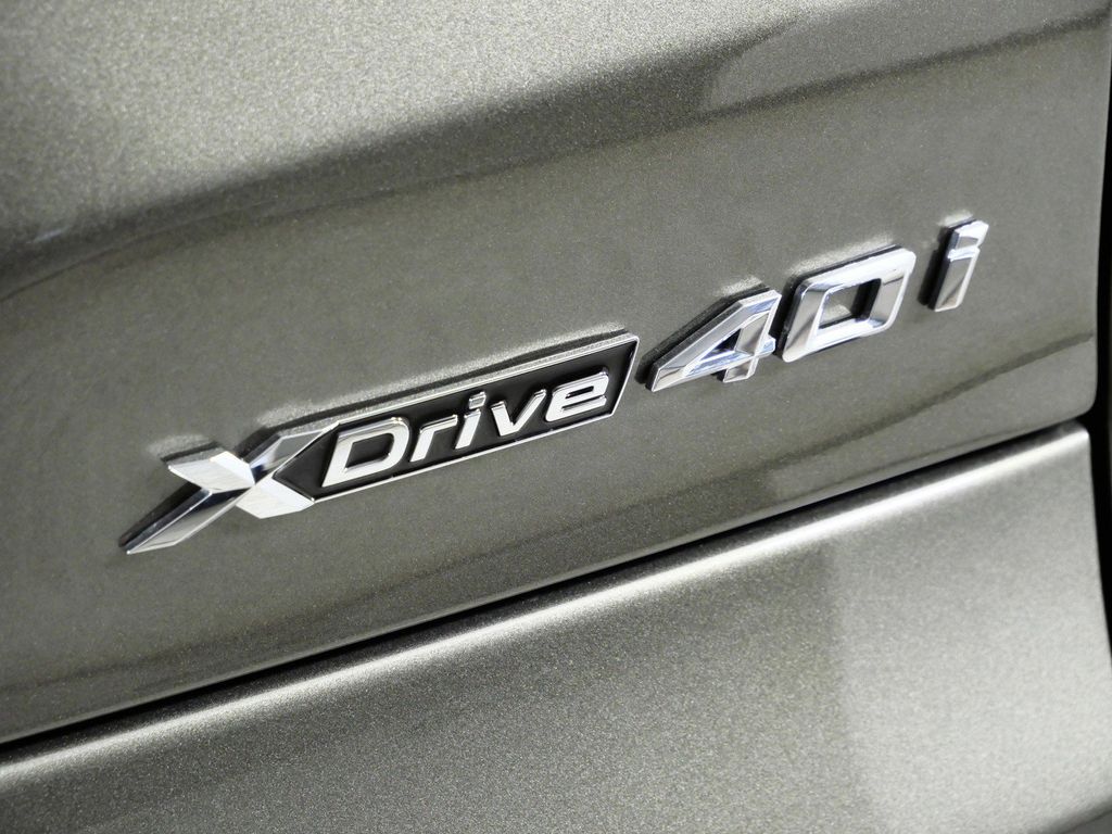 Thumbnail: 2026 BMW X5 - 12