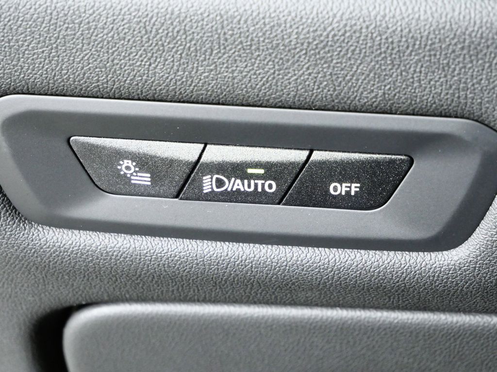 Thumbnail: 2026 BMW X5 - 40