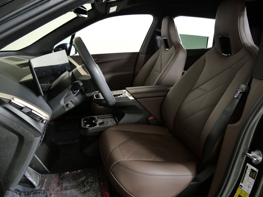 Thumbnail: 2023 BMW iX - 39