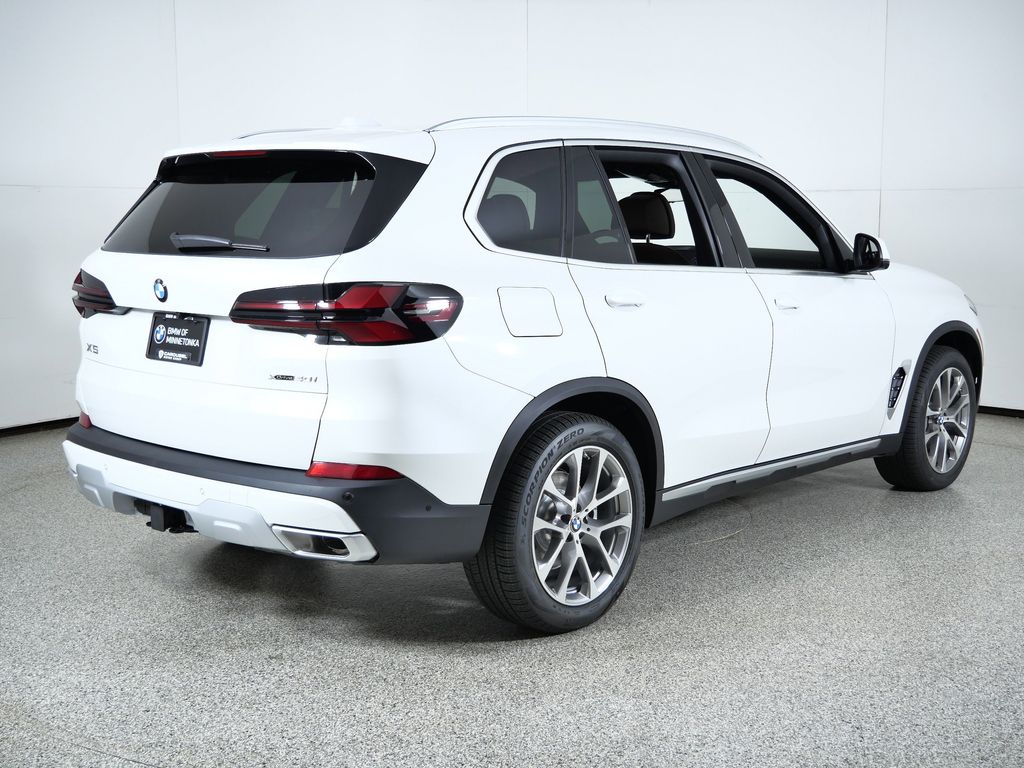Thumbnail: 2026 BMW X5 - 9