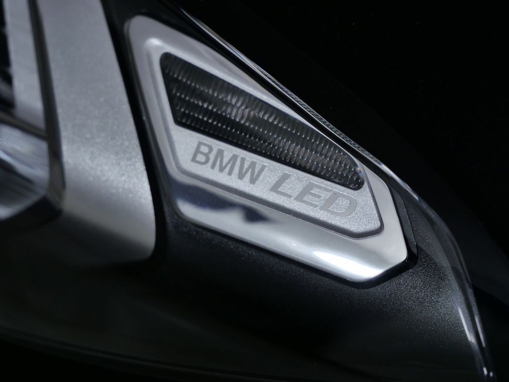 Thumbnail: 2023 BMW 3 Series - 5
