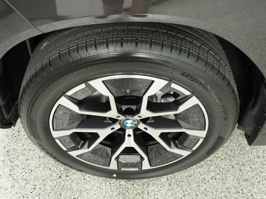 Thumbnail: 2025 BMW X3 - 18