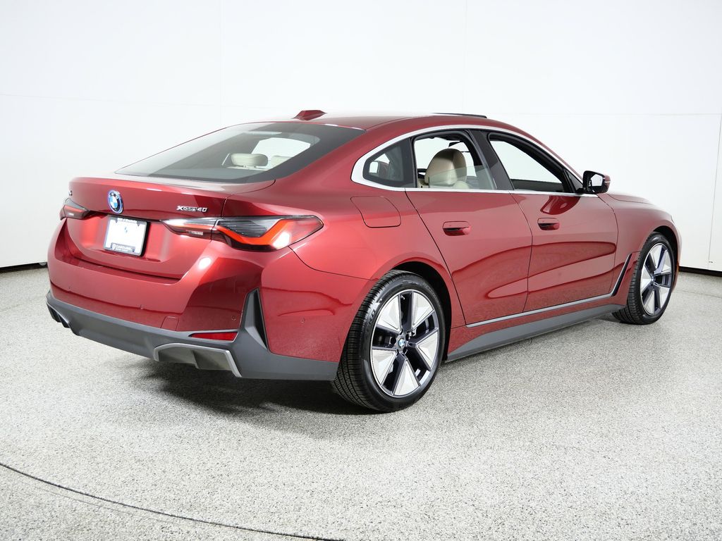 Thumbnail: 2025 BMW i4 - 11