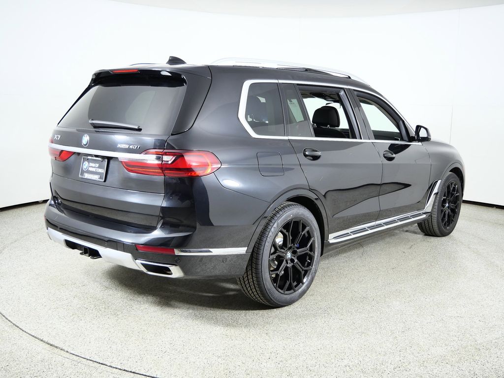 Thumbnail: 2020 BMW X7 - 10
