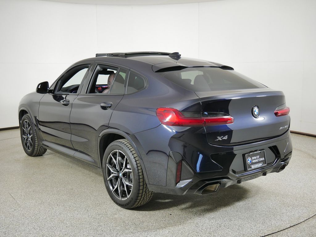 Thumbnail: 2023 BMW X4 - 17