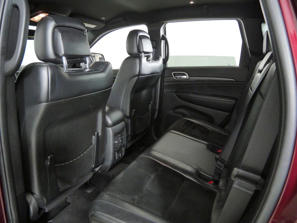 Thumbnail: 2017 Jeep Grand Cherokee - 28