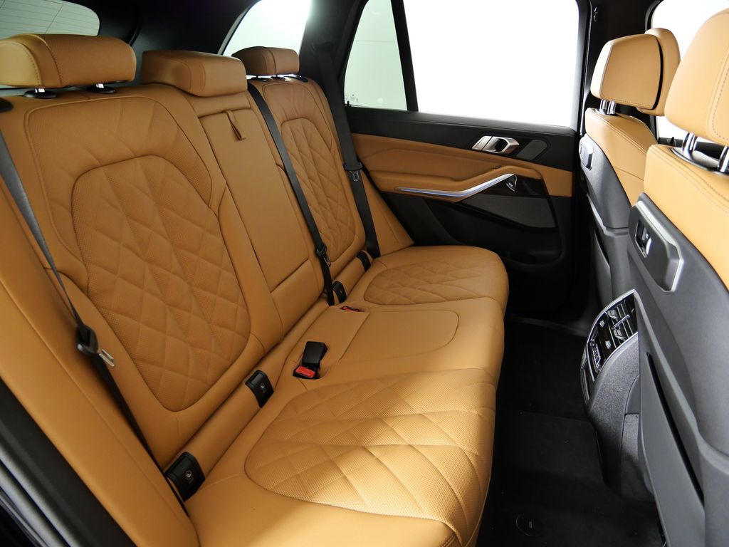 Thumbnail: 2026 BMW X5 - 27