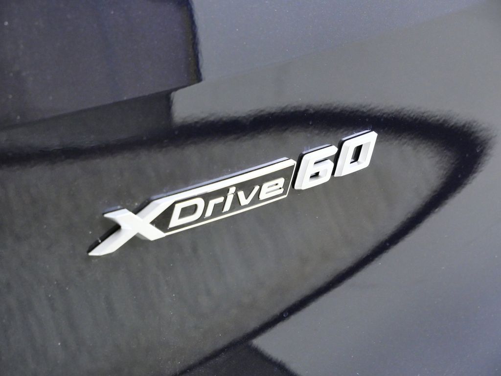 Thumbnail: 2026 BMW iX - 12