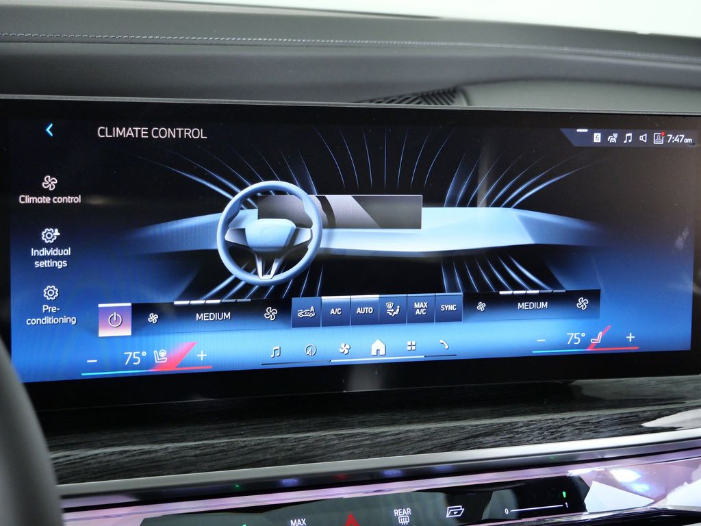 Thumbnail: 2025 BMW 7 Series - 43