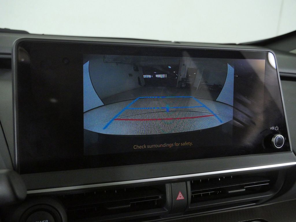 Thumbnail: 2024 Toyota Prius - 50