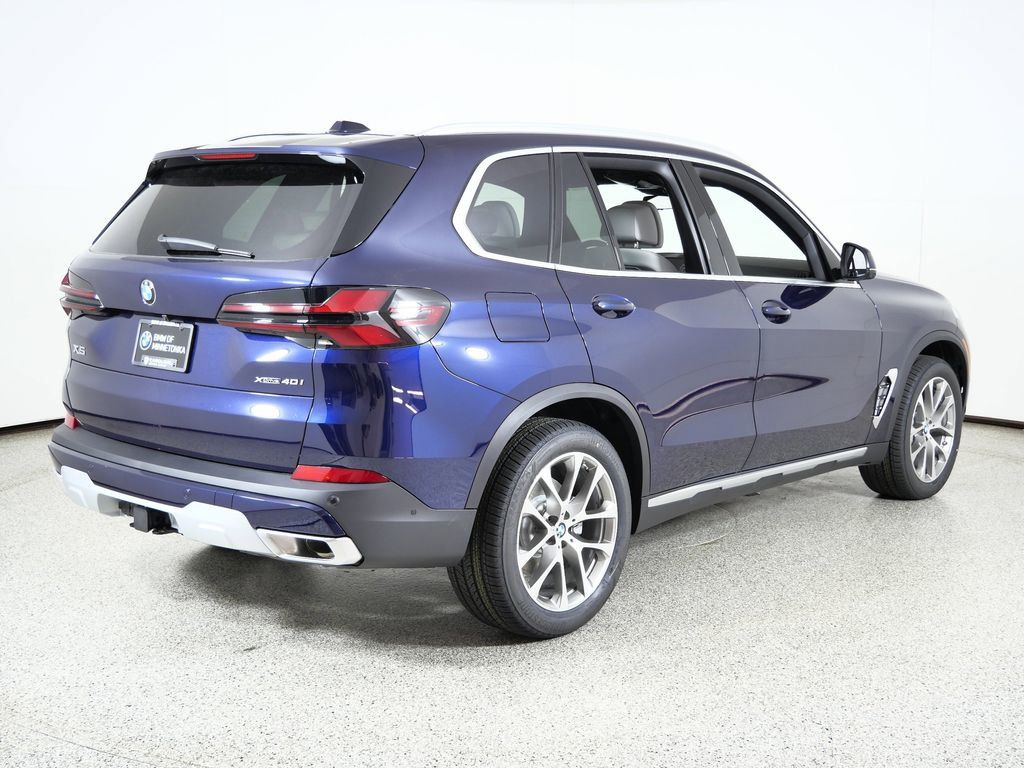 Thumbnail: 2026 BMW X5 - 11