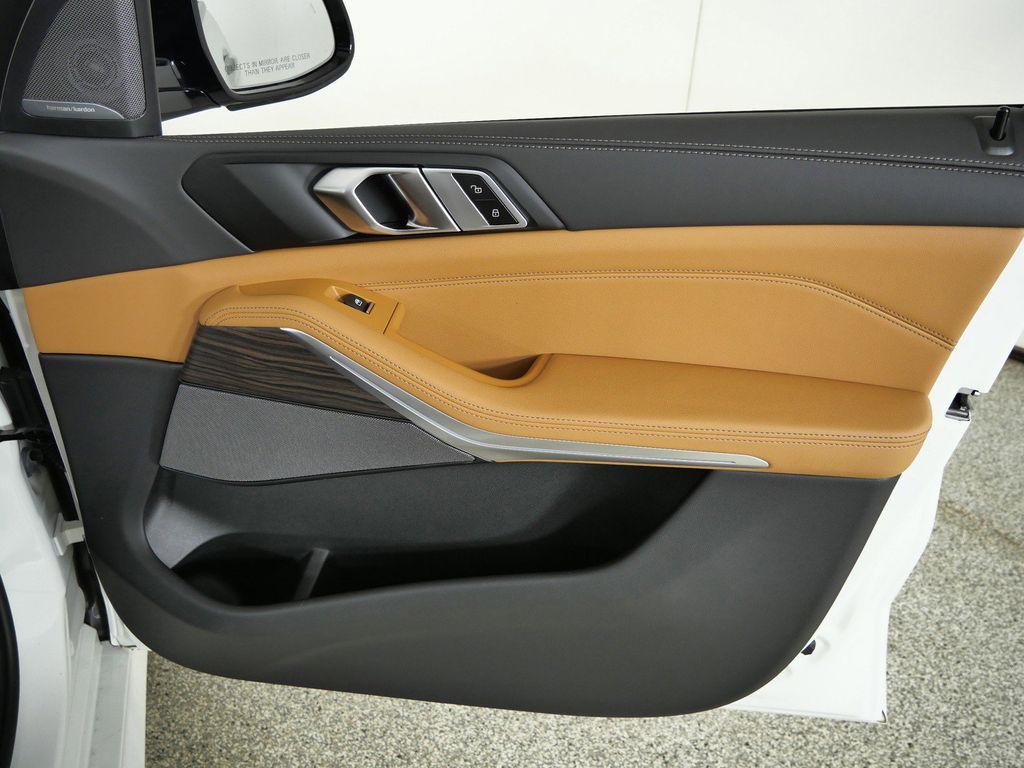 Thumbnail: 2026 BMW X5 - 19