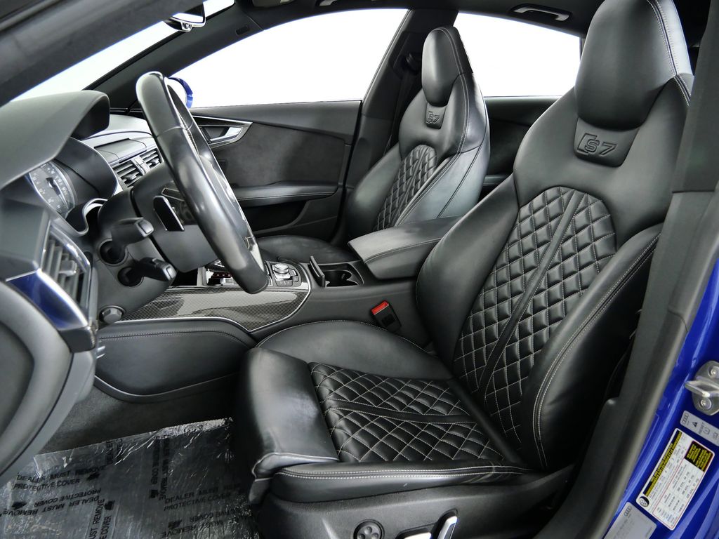 Thumbnail: 2017 Audi S7 - 36