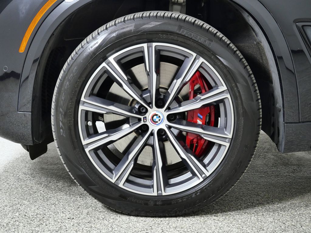 Thumbnail: 2023 BMW X5 - 21