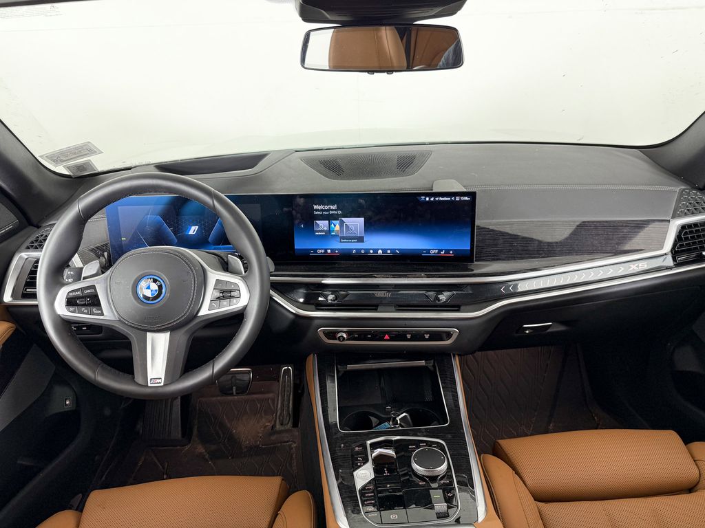 Thumbnail: 2025 BMW X5 - 10