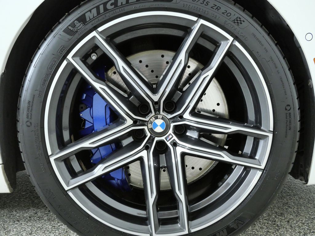 Thumbnail: 2020 BMW M8 - 15